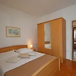 Διαμέρισμα In With Sea View, Terrace, Air Conditioning, Wifi 4969-1