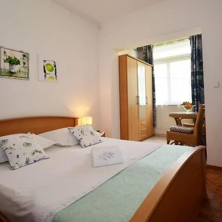 In With Sea View, Terrace, Air Conditioning, Wifi 4969-1 * Duće